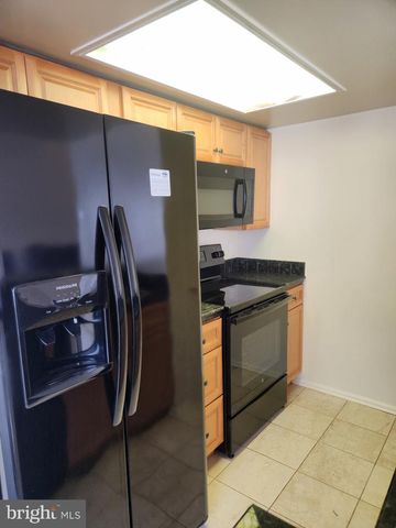 14045 VISTA DR #158B, Laurel, MD 20707
