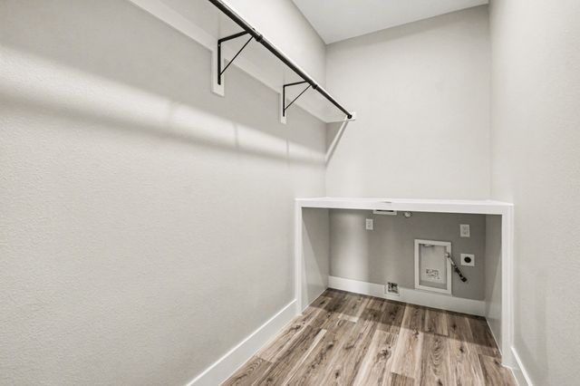 1442 Stella Avenue, Dallas, TX 75216