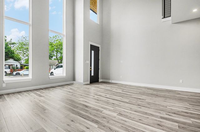 1442 Stella Avenue, Dallas, TX 75216