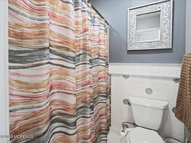 552 Prospect Avenue, Spring Lake Heights, NJ 07762