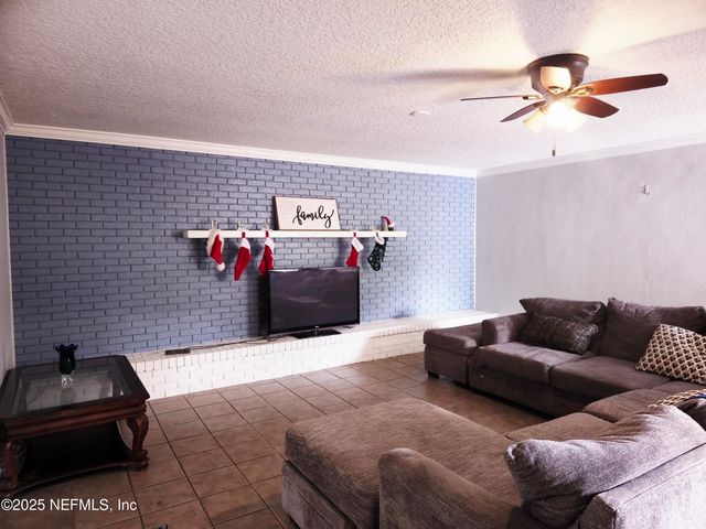 4635 SOLANDRA Circle W, Jacksonville, FL 32210