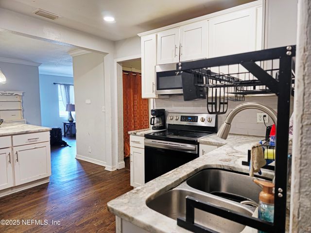 4635 SOLANDRA Circle W, Jacksonville, FL 32210