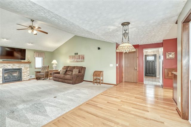 721 Close Circle, Webster, NY 14580