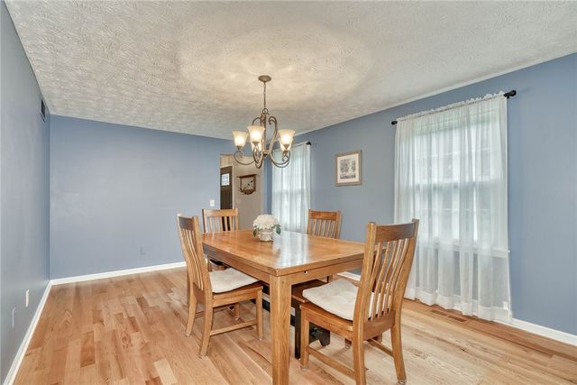 721 Close Circle, Webster, NY 14580