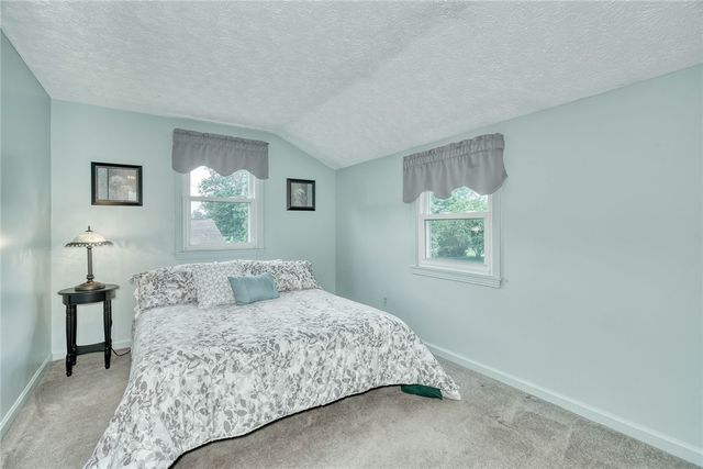 721 Close Circle, Webster, NY 14580