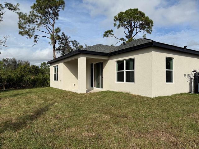 1047 COMFORT LANE, North Port, FL 34288