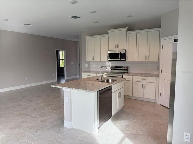 1047 COMFORT LANE, North Port, FL 34288