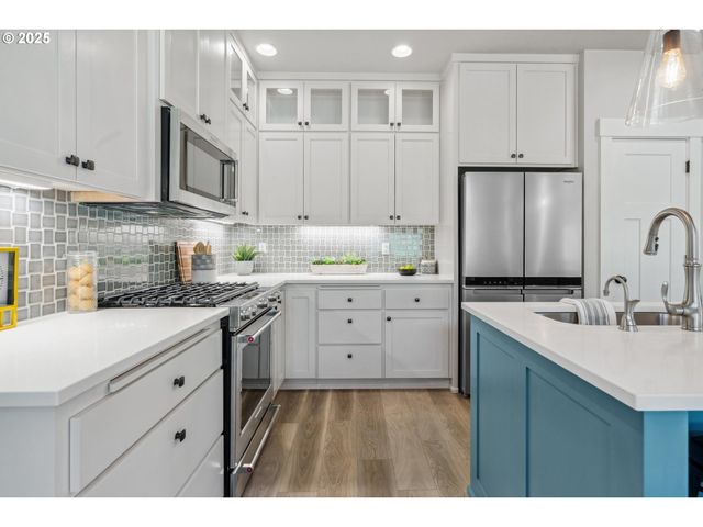 4913 Se BARBARA LYNN Way, Milwaukie, OR 97222