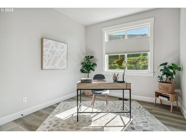 4913 Se BARBARA LYNN Way, Milwaukie, OR 97222