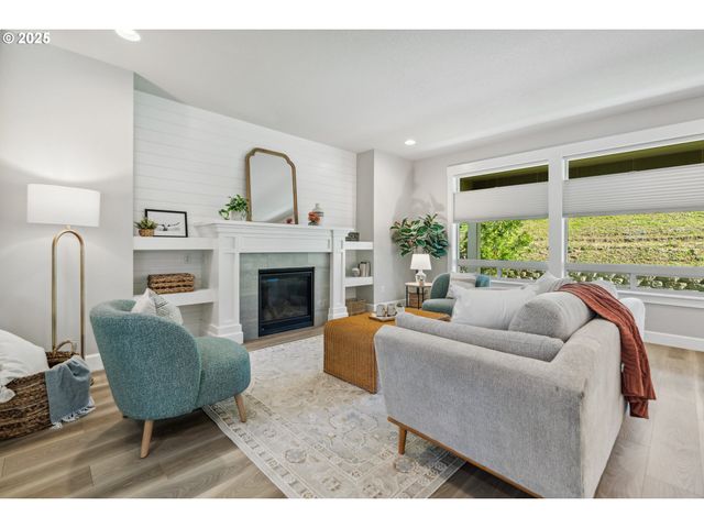 4913 Se BARBARA LYNN Way, Milwaukie, OR 97222
