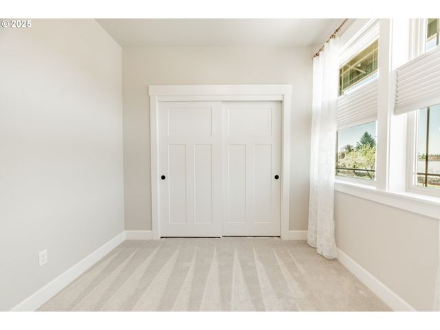 4913 Se BARBARA LYNN Way, Milwaukie, OR 97222