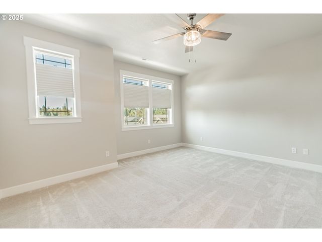 4913 Se BARBARA LYNN Way, Milwaukie, OR 97222