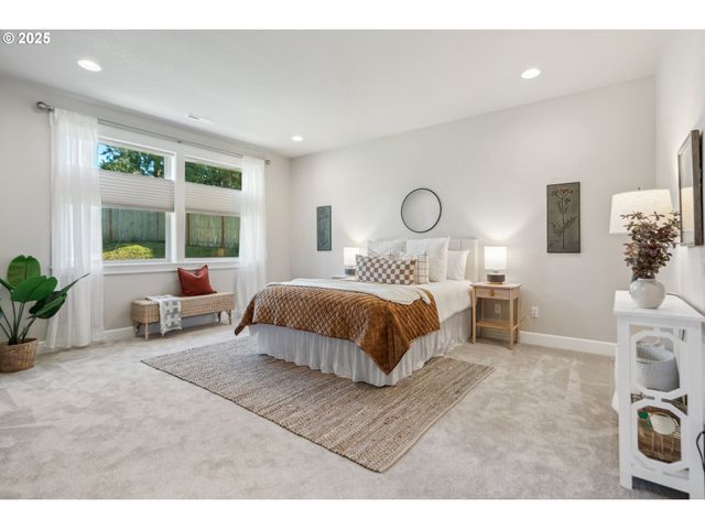 4913 Se BARBARA LYNN Way, Milwaukie, OR 97222