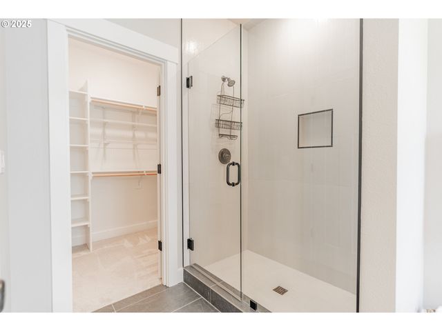 4913 Se BARBARA LYNN Way, Milwaukie, OR 97222