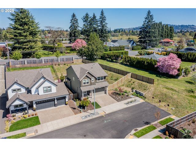 4913 Se BARBARA LYNN Way, Milwaukie, OR 97222