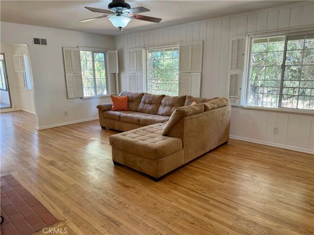 9633 Baden, Chatsworth, CA 91311