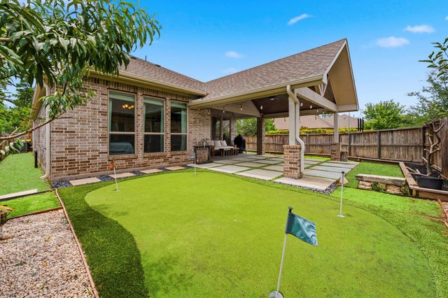 118 Red Petal Way, Conroe, TX 77304