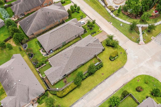118 Red Petal Way, Conroe, TX 77304