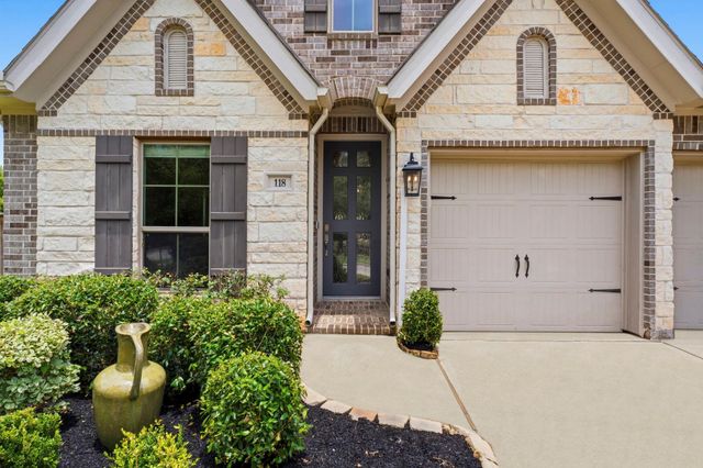 118 Red Petal Way, Conroe, TX 77304