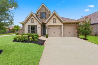 118 Red Petal Way, Conroe, TX 77304