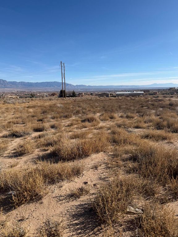 1216 Villa Road SE, Rio Rancho, NM 87124