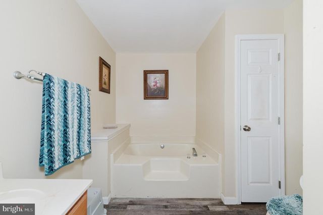 5435 PLEASANT MILLS RD, Egg Harbor City, NJ 08215