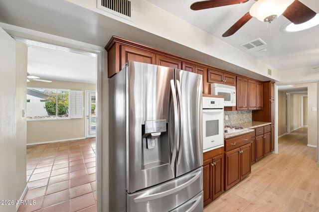 4902 E OSBORN Road, Phoenix, AZ 85018