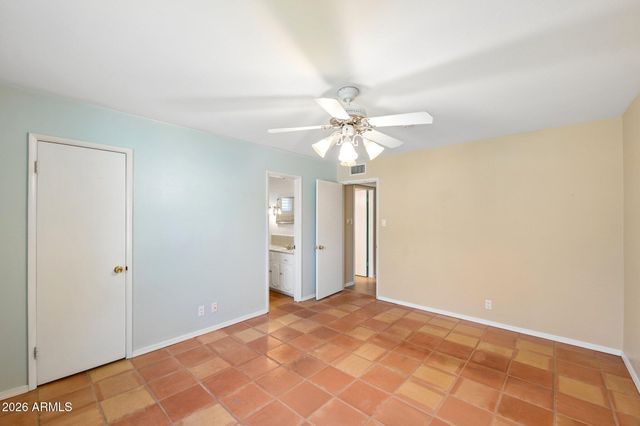 4902 E OSBORN Road, Phoenix, AZ 85018