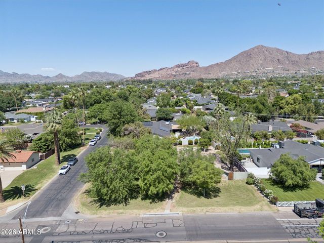 4902 E OSBORN Road, Phoenix, AZ 85018