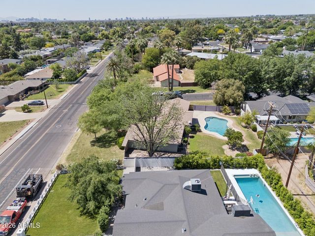 4902 E OSBORN Road, Phoenix, AZ 85018