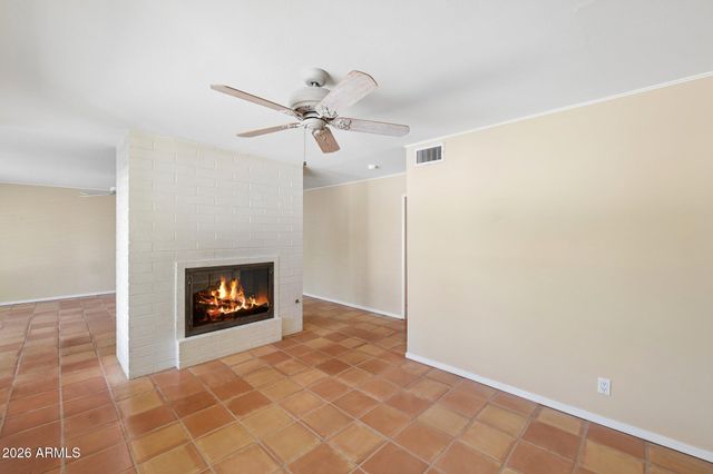 4902 E OSBORN Road, Phoenix, AZ 85018