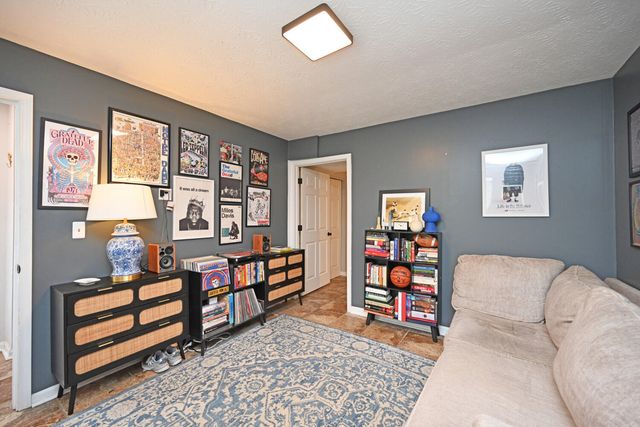 225 Memorial Parkway, Bellevue, KY 41073