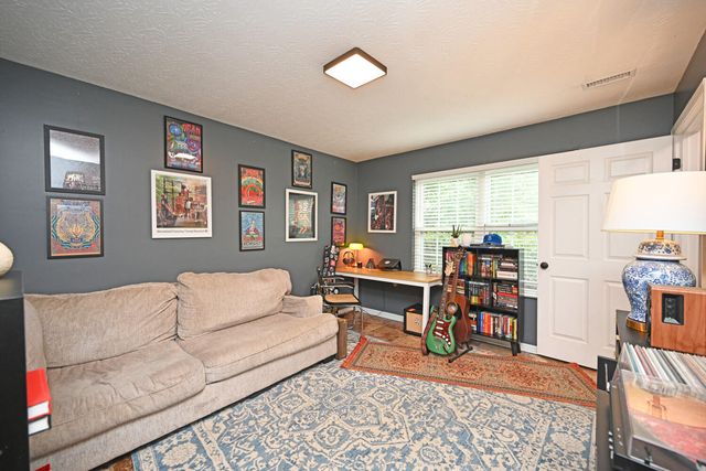 225 Memorial Parkway, Bellevue, KY 41073