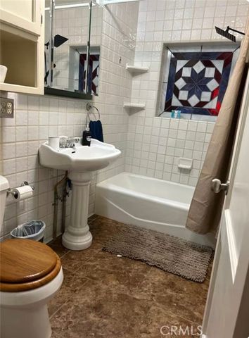 646 Mountain View Avenue, Wrightwood, CA 92397