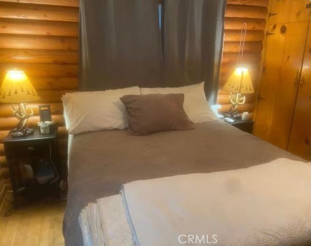 646 Mountain View Avenue, Wrightwood, CA 92397