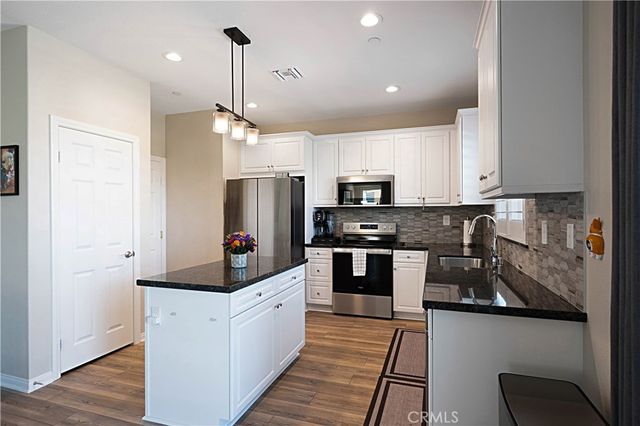 28378 Blackjack Drive, Menifee, CA 92585