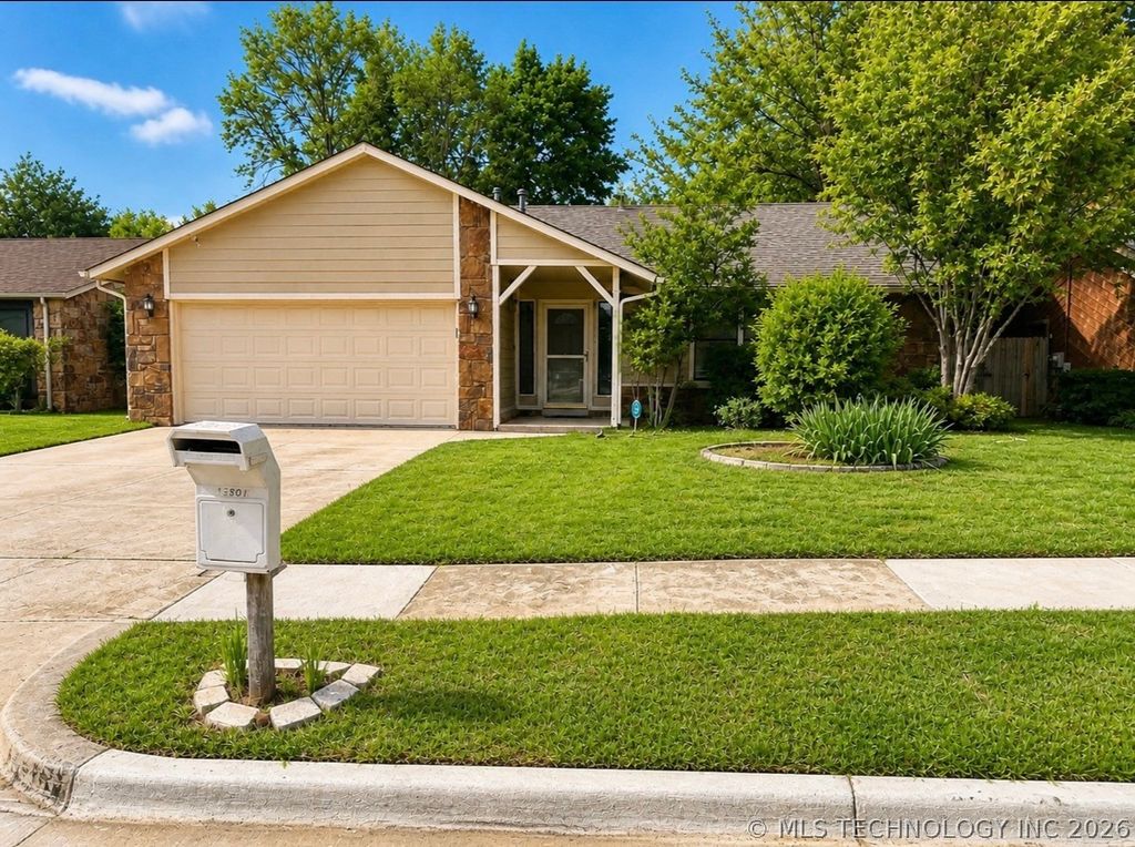 13801 E 33rd Place, Tulsa, OK 74134