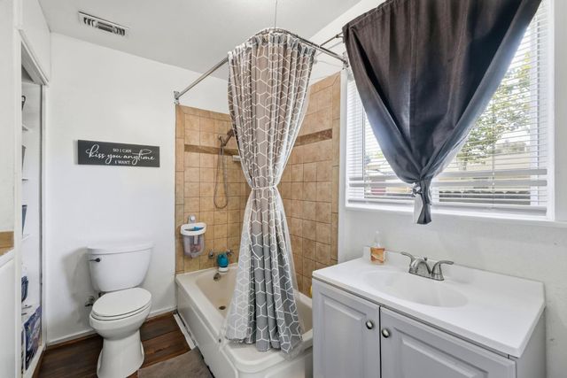 149 Birch St, Roseville, CA 95678