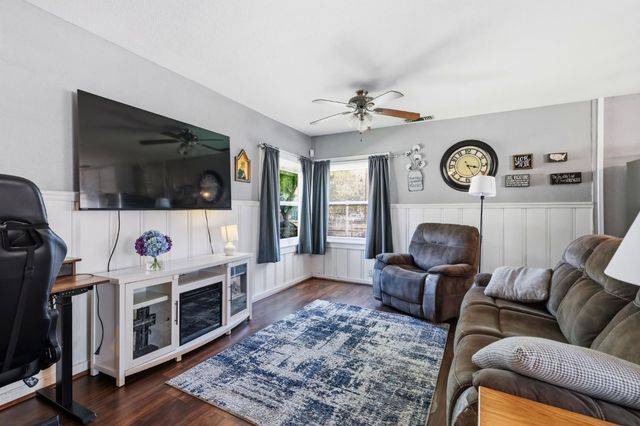 149 Birch St, Roseville, CA 95678