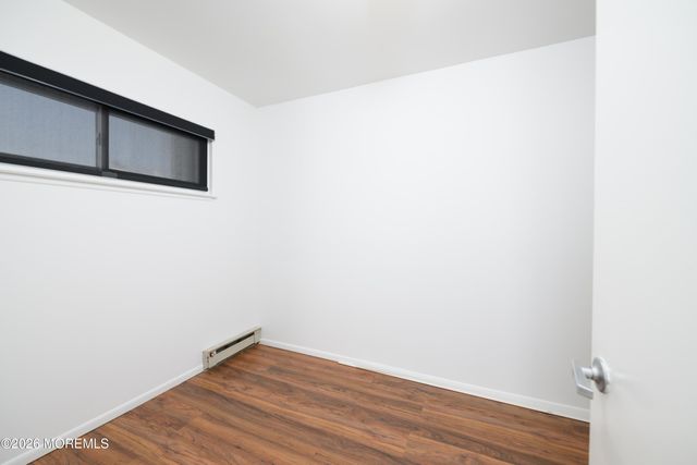 11 Ann Court, Tinton Falls, NJ 07724