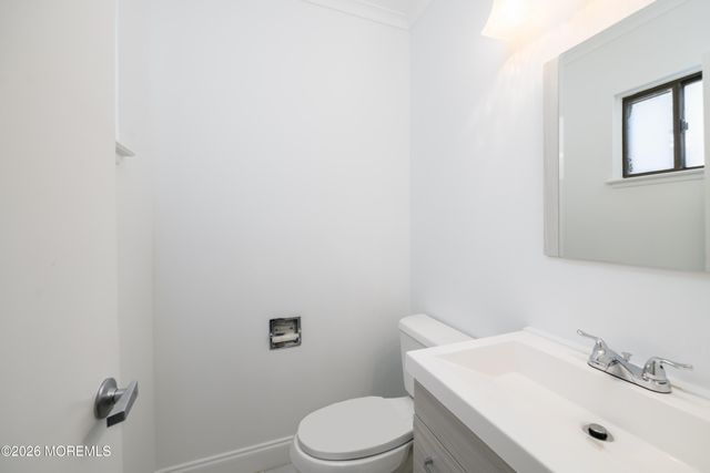 11 Ann Court, Tinton Falls, NJ 07724