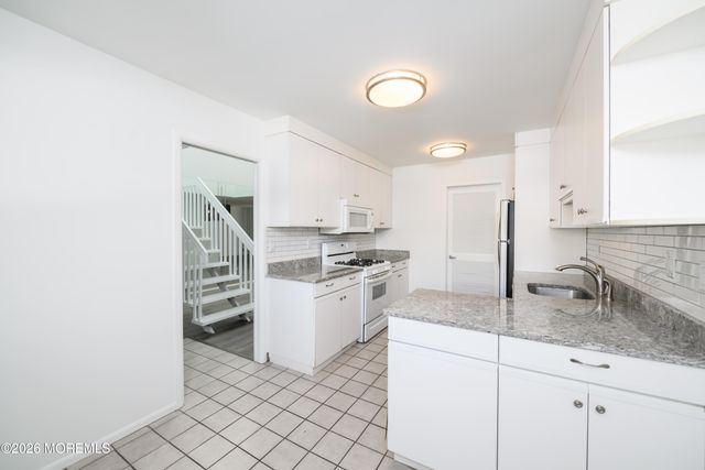 11 Ann Court, Tinton Falls, NJ 07724