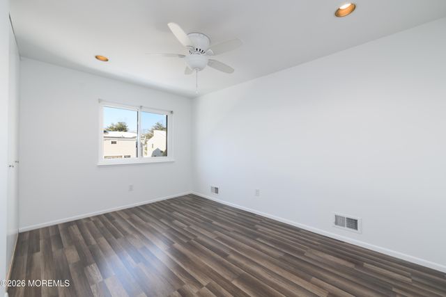 11 Ann Court, Tinton Falls, NJ 07724