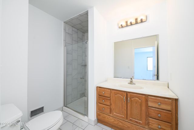 11 Ann Court, Tinton Falls, NJ 07724