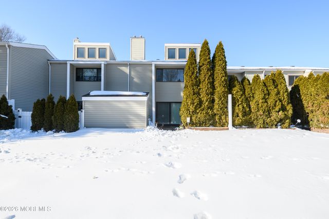 11 Ann Court, Tinton Falls, NJ 07724