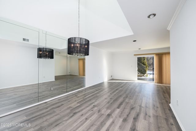 11 Ann Court, Tinton Falls, NJ 07724