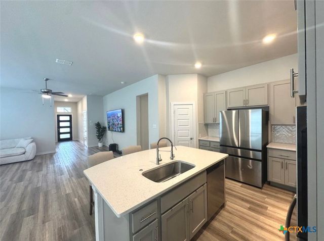 1937 Edelweiss, New Braunfels, TX 78130