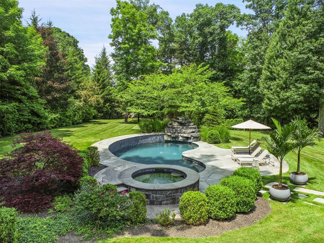 2 Terrace Circle, Armonk, NY 10504