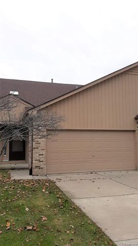 2266 Heritage Pointe Drive, Sterling Heights, MI 48314