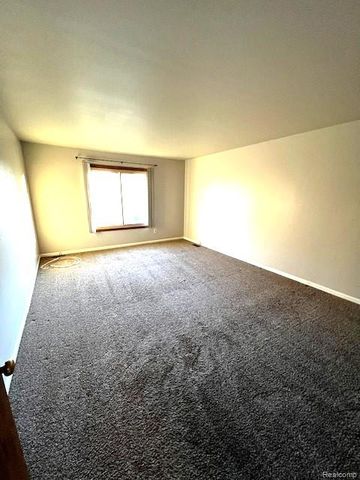 2266 Heritage Pointe Drive, Sterling Heights, MI 48314